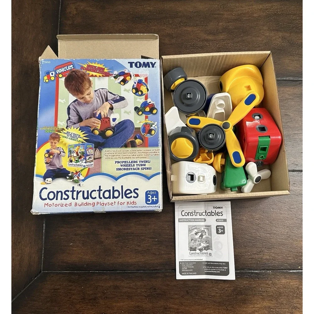 Vintage TOMY Constructables Vehicles #3950 Motorized Building Playset Complete